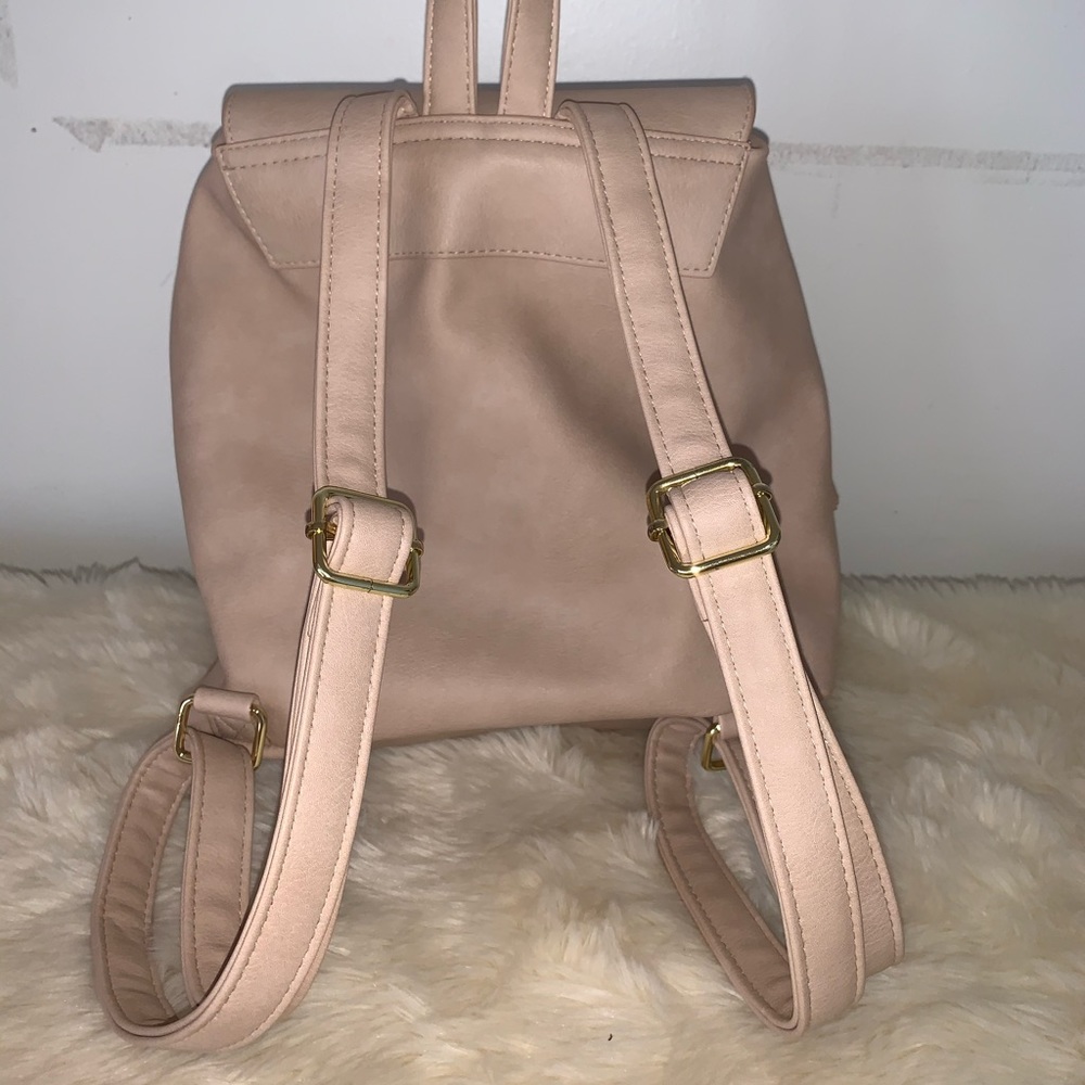 Skin tone bag